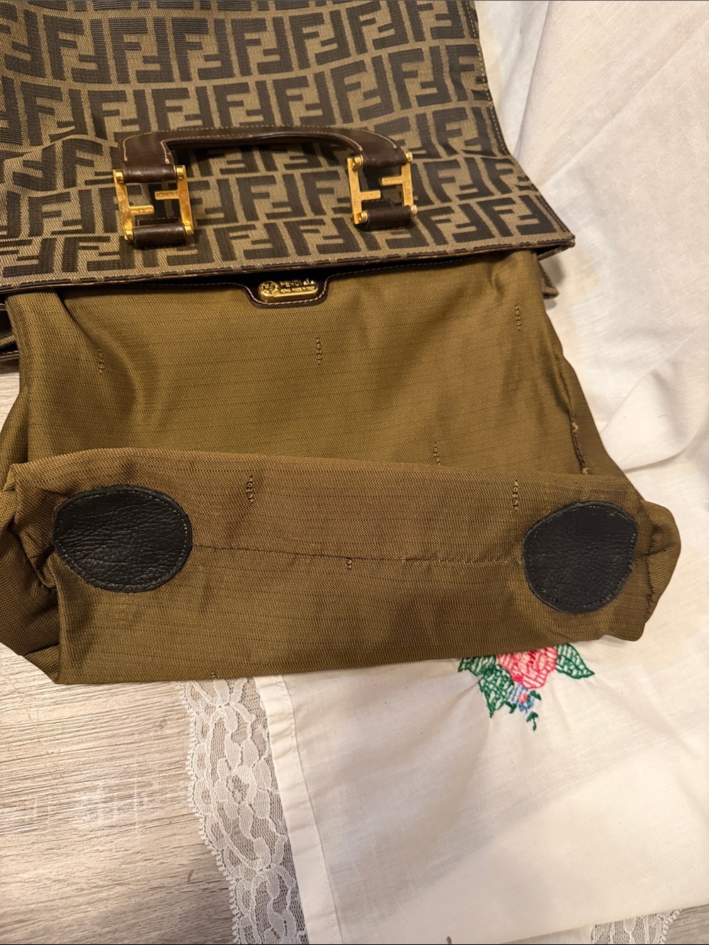 Fendi big tote - Picture 13 of 17